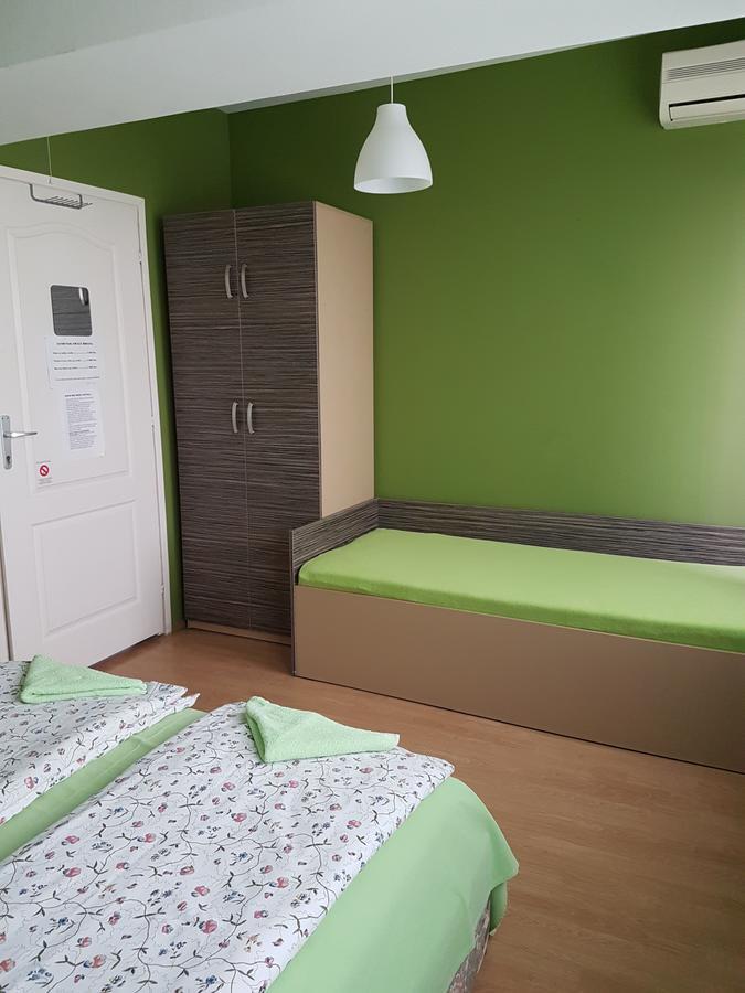 Sweet Apartments Or Rooms Ni Eksteriør billede