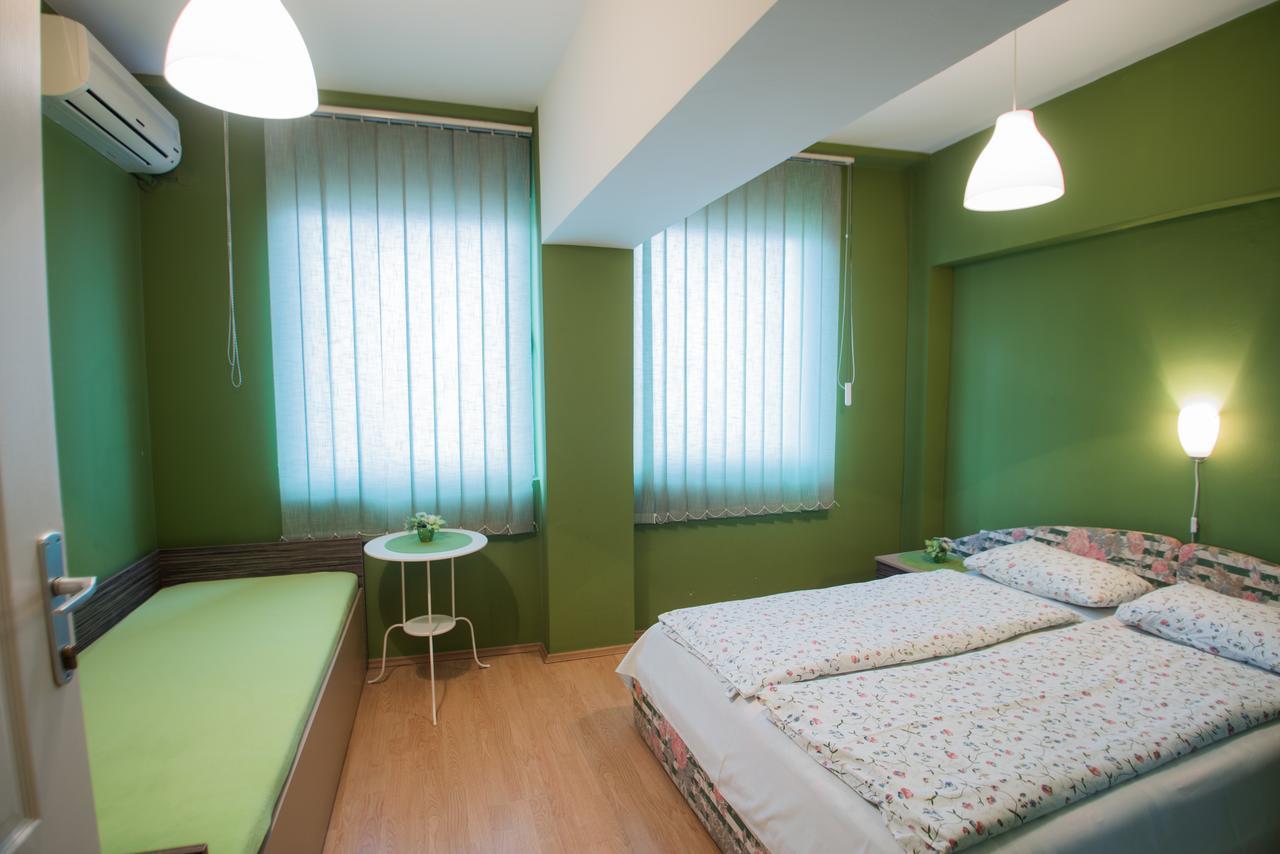Sweet Apartments Or Rooms Ni Eksteriør billede